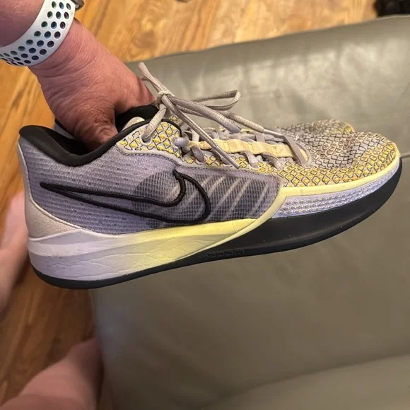 Nike Sabrina 1 Spark Womens Basketball Shoe Size 8.5 - Picture 6 of 7